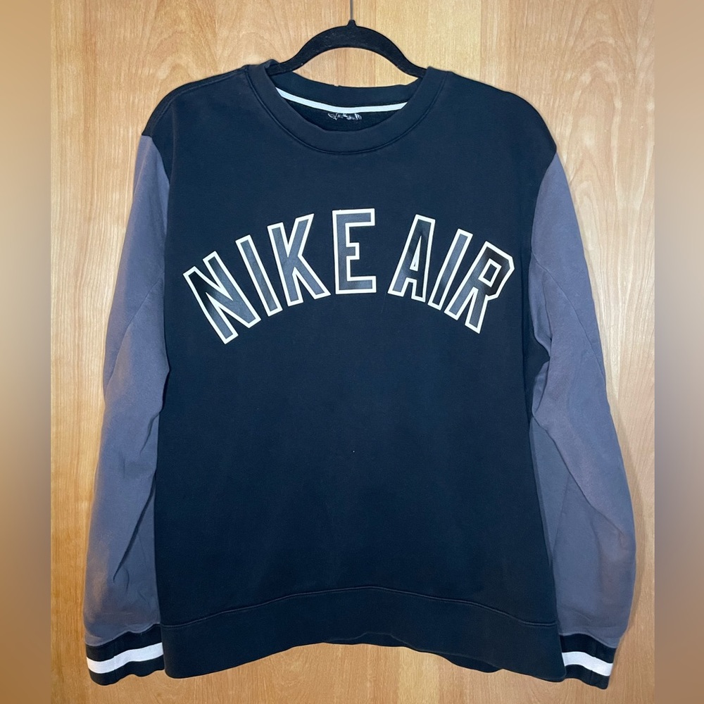 Nike Air Crewneck - Size M/L